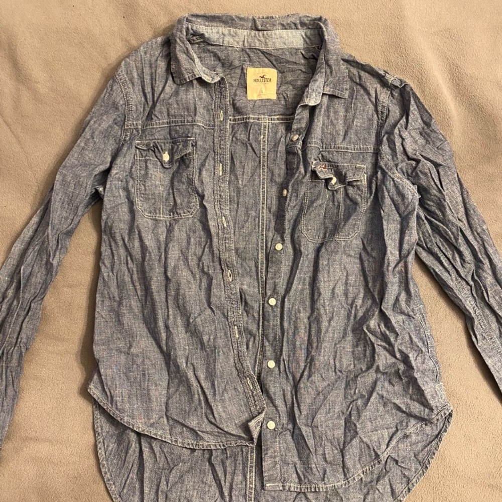 Hollister Denim Button Up - barely worn